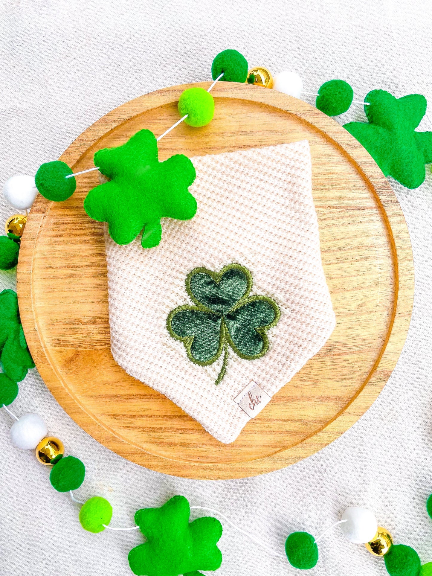 ’𝑺𝒉𝒂𝒎𝒓𝒐𝒄𝒌 𝑳𝒖𝒄𝒌’ 𝑩𝒂𝒏𝒅𝒂𝒏𝒂 ☘️